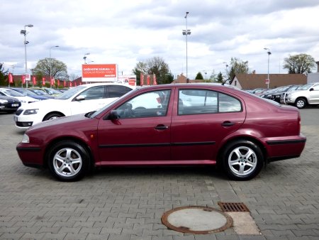 Škoda Octavia, 1993 - pohled č. 8