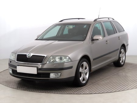 Škoda Octavia, 2006 - pohled č. 3