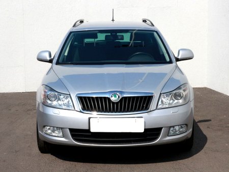 Škoda Octavia II, 2012 - pohled č. 2