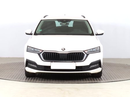 Škoda Octavia, 2020 - pohled č. 2