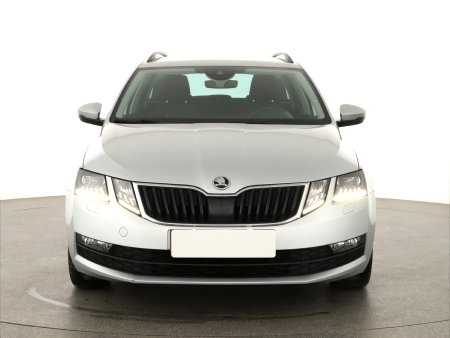 Škoda Octavia, 2019 - pohled č. 2