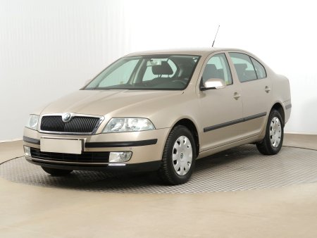 Škoda Octavia, 2004 - pohled č. 3