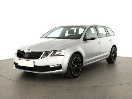 Škoda Octavia, 2018 - pohled č. 3