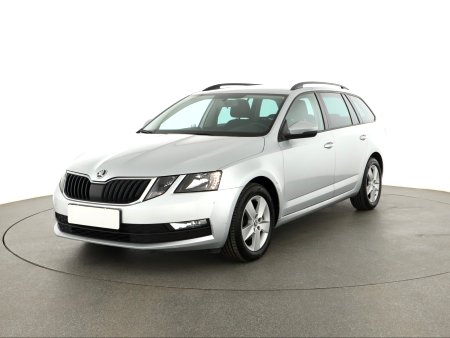 Škoda Octavia, 2019 - pohled č. 3