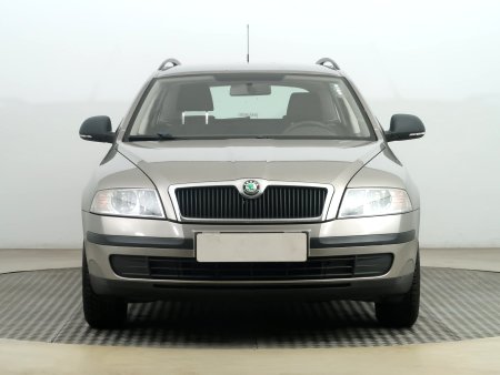 Škoda Octavia, 2011 - pohled č. 2