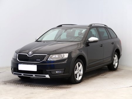 Škoda Octavia Scout, 2014 - pohled č. 3