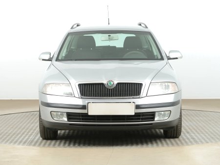 Škoda Octavia, 2008 - pohled č. 2