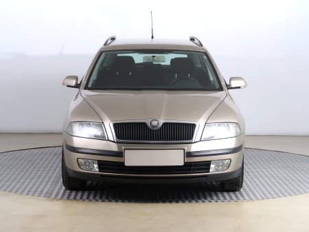 Škoda Octavia, 2006 - pohled č. 2