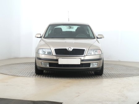 Škoda Octavia, 2006 - pohled č. 2