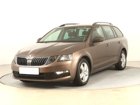 Škoda Octavia, 2019 - pohled č. 3