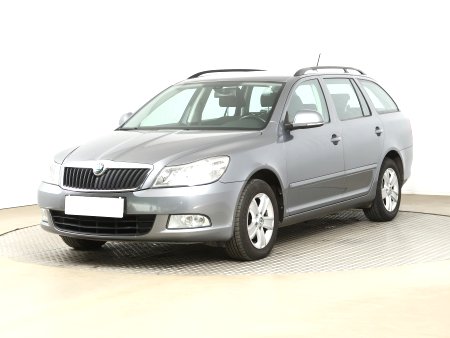 Škoda Octavia, 2012 - pohled č. 3