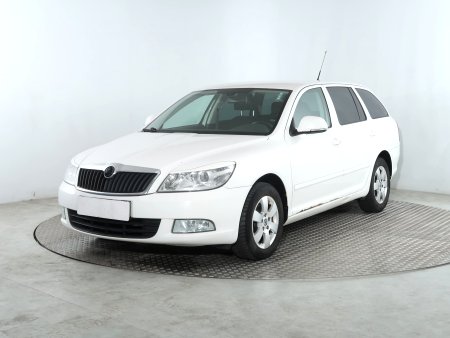Škoda Octavia, 2011 - pohled č. 3