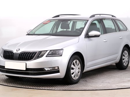 Škoda Octavia, 2018 - pohled č. 3
