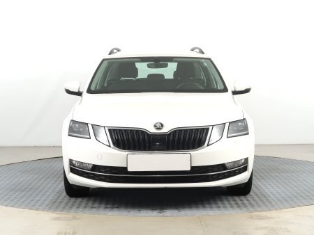 Škoda Octavia, 2018 - pohled č. 2