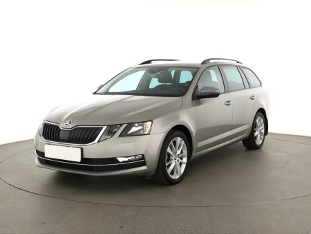 Škoda Octavia, 2019 - pohled č. 3