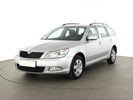 Škoda Octavia, 2012 - pohled č. 3