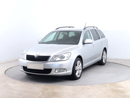 Škoda Octavia, 2012 - pohled č. 3