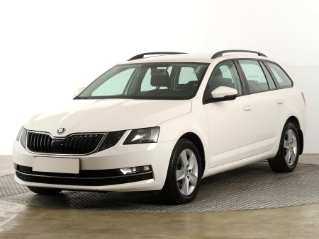 Škoda Octavia, 2019 - pohled č. 3