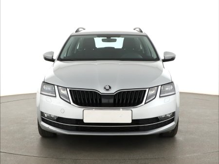 Škoda Octavia, 2018 - pohled č. 2
