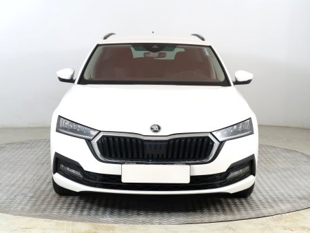 Škoda Octavia, 2021 - pohled č. 2