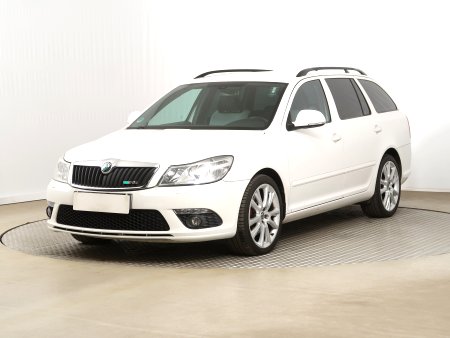 Škoda Octavia, 2012 - pohled č. 3