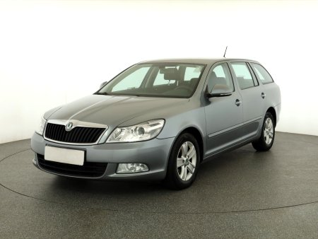Škoda Octavia, 2012 - pohled č. 3