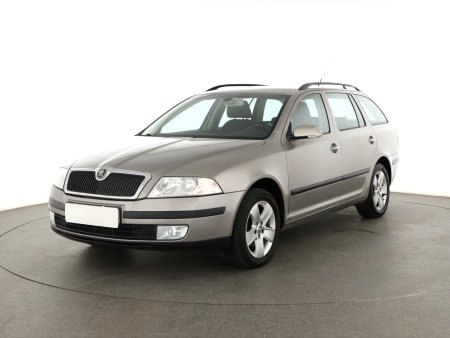 Škoda Octavia, 2008 - pohled č. 3