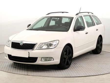 Škoda Octavia, 2012 - pohled č. 3