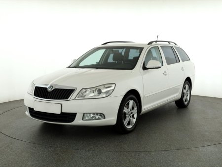 Škoda Octavia, 2011 - pohled č. 3
