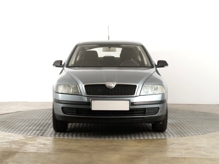 Škoda Octavia, 2006 - pohled č. 2
