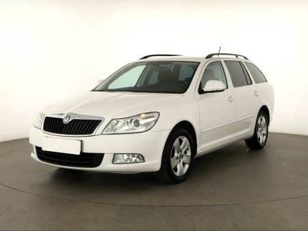 Škoda Octavia, 2012 - pohled č. 3