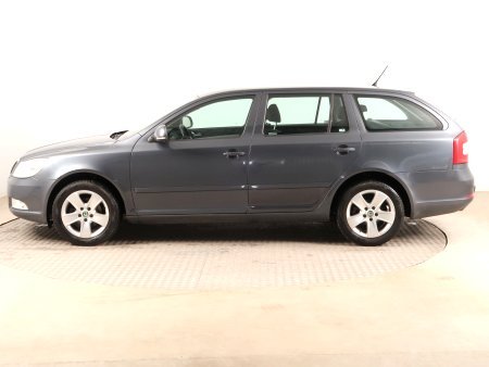 Škoda Octavia, 2012 - pohled č. 3