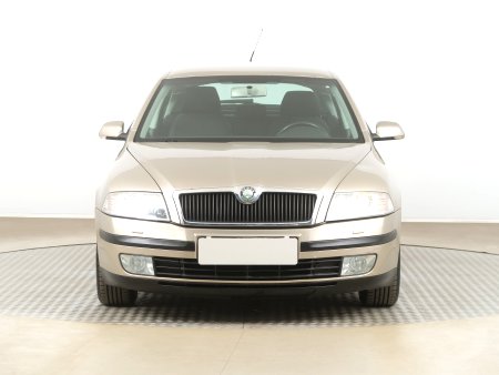 Škoda Octavia, 2004 - pohled č. 2