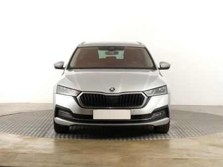 Škoda Octavia, 2021 - pohled č. 2