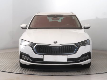 Škoda Octavia, 2020 - pohled č. 2