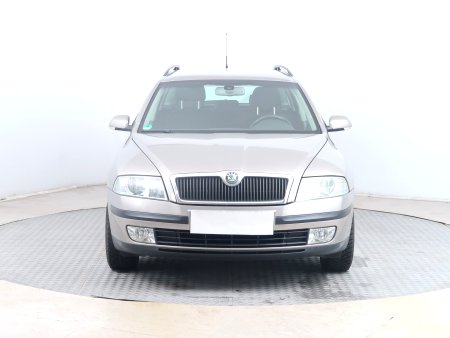 Škoda Octavia, 2006 - pohled č. 2