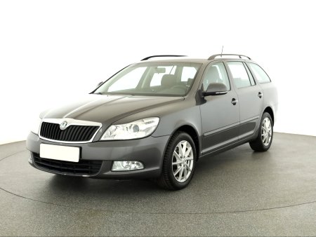 Škoda Octavia, 2012 - pohled č. 3