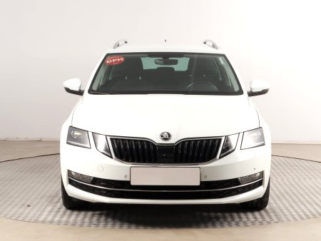 Škoda Octavia, 2019 - pohled č. 2