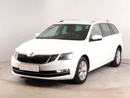 Škoda Octavia, 2019 - pohled č. 3