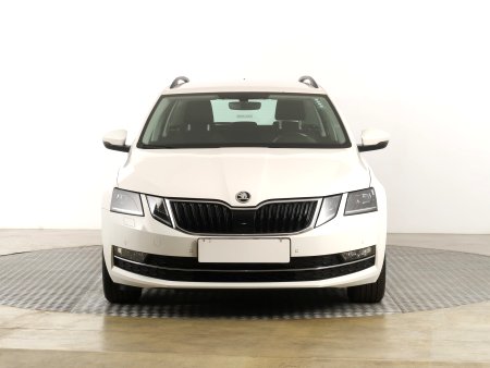 Škoda Octavia, 2018 - pohled č. 2