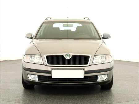 Škoda Octavia, 2008 - pohled č. 2