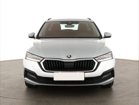 Škoda Octavia, 2022 - pohled č. 2