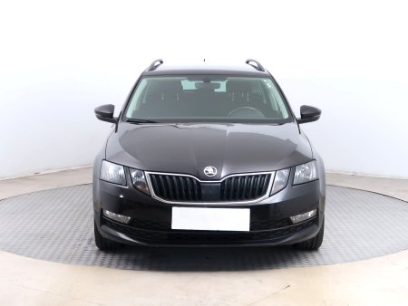 Škoda Octavia, 2019 - pohled č. 2