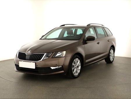 Škoda Octavia, 2018 - pohled č. 3