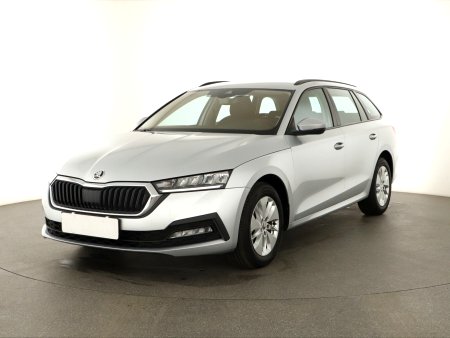 Škoda Octavia, 2022 - pohled č. 3