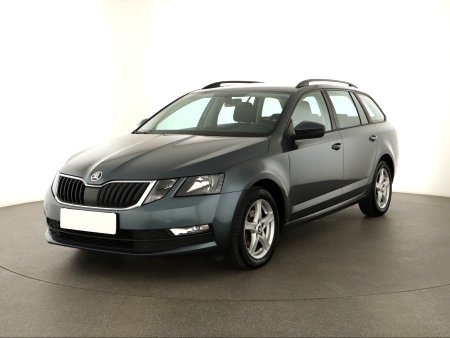 Škoda Octavia, 2018 - pohled č. 3