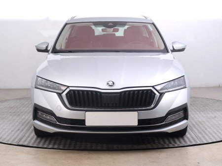 Škoda Octavia, 2020 - pohled č. 2