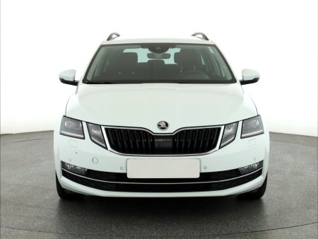 Škoda Octavia, 2019 - pohled č. 2