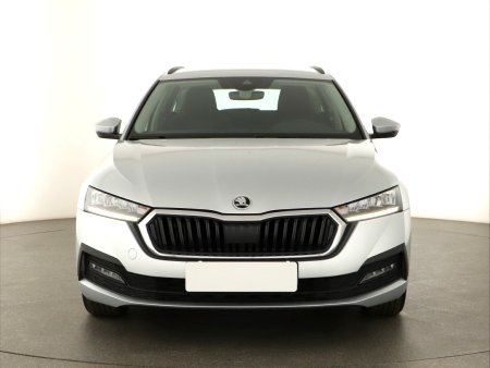 Škoda Octavia, 2021 - pohled č. 2