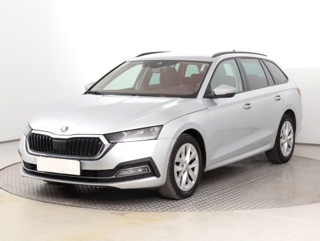 Škoda Octavia, 2021 - pohled č. 3